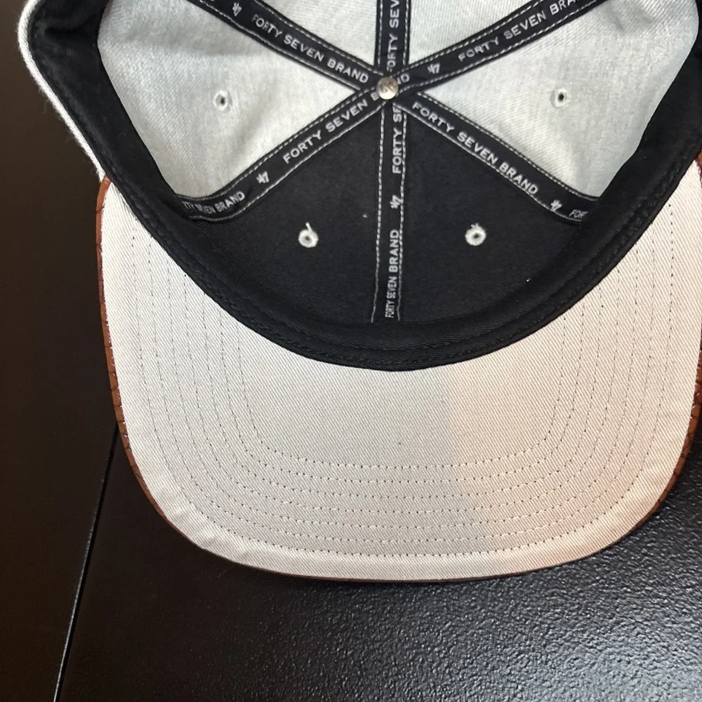 MLB‎ San Francisco Giants Baseball Hat '47 Brand Adjustable Cap strap back - NEW